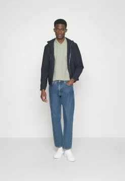 J.Lindeberg Affär -J.Lindeberg Affär 652c7f8314dc4734a44de21597aab55c