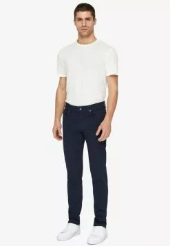 J.Lindeberg Affär -J.Lindeberg Affär ef1ec2b6baf04f1e8aa428a9f92a75b9